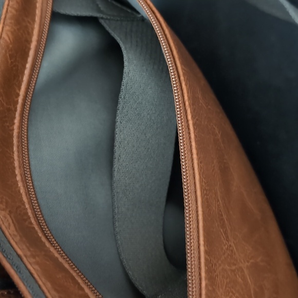 Bugatti Valentino RFID Men's Brown Cognac Vegan Leather Briefcase. - Picture 7 of 16